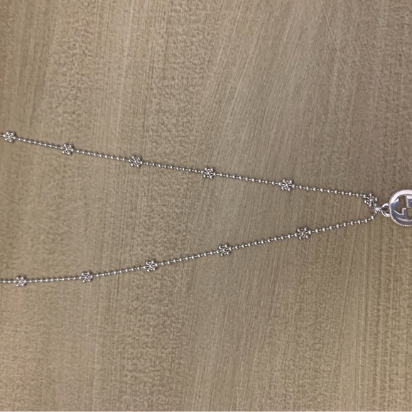 GUCCI INTERLOCKING PENDANT NECKLACE - Picture 11 of 13